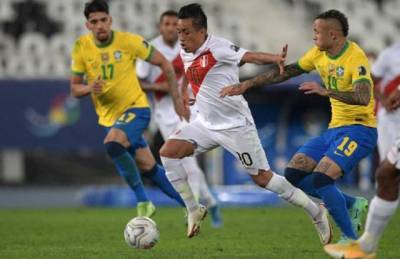 Copa America: Бразилия обыграла Перу и вышла в финал