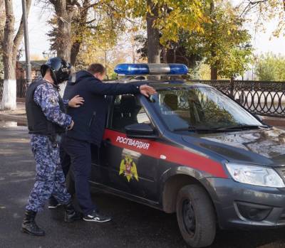 Сотрудники Росгвардии задержали в Димитровграде подозреваемого в угрозе убийством