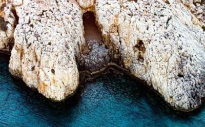 Где искать самый маленький кипрский пляж?