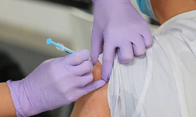 Украина получит вакцину Pfizer против коронавируса в рамках гуманитарной программы