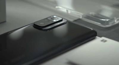 Xiaomi анонсировала быстрый и футуристический смартфон