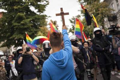 В Грузии представители ЛГБТ, подстрекаемые посольством США, готовят провокацию против верующих
