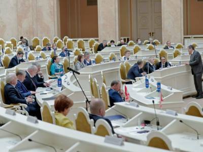 Неприятные итоги работы петербургского Законодательного Собрания