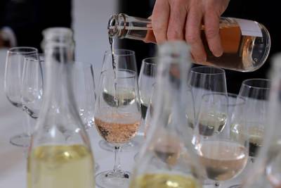 Франция не исключила жесткого ответа на новый закон России об игристых винах