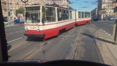 На Заневской площади из-за жары лопнула трамвайная рельса