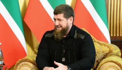 Рамзан Кадыров выдвинул свою кандидатуру на пост главы Чечни. Ранее идти на новый срок его призвал Владимир Путин