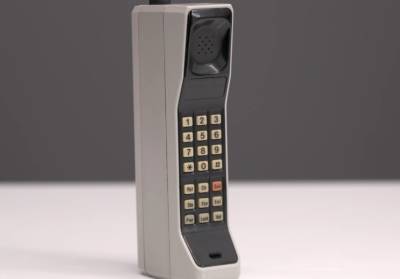 Анонсирован «смартфон-кирпич» в духе легендарного «мобильника» Motorola DynaTAC.