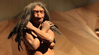 Немецкие археологи обнаружили созданную неандертальцами древнейшую статуэтку