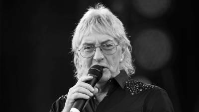 Умер бывший вокалист рок-группы Uriah Heep Джон Лоутон