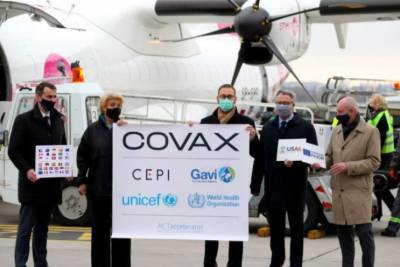 Африка вместо Украины. В Минздраве объяснили задержки COVID-вакцин от COVAX