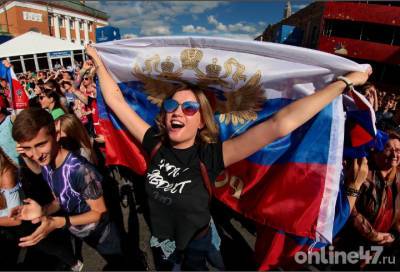 Туристы потратили более 1,5 млрд рублей в Петербурге во время Евро-2020