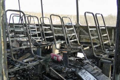 В Хабаровске загорелся автобус