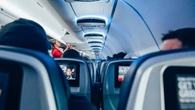Стюардесса описала самые запоминающиеся случаи на борту самолета