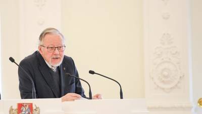 "Патриарху литовской демократии" присвоили почетное звание в Вильнюсе