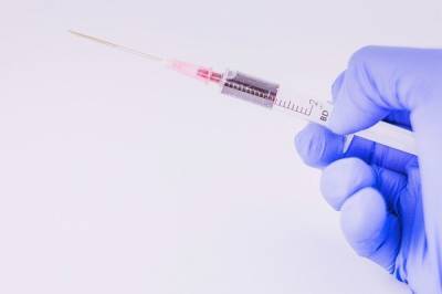 Эксперт рассказал о вакцинации заболевших COVID после первой прививки