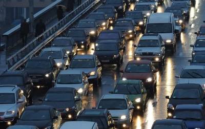 Опрос показал, как водители в Украине готовы бороться с пробками