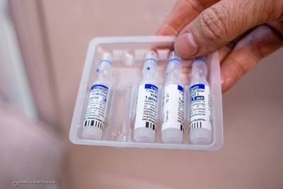 Почти 16 тысяч доз вакцины от коронавируса поступили в Карелию