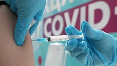 Почему после прививки от COVID-19 не всегда появляются антитела?