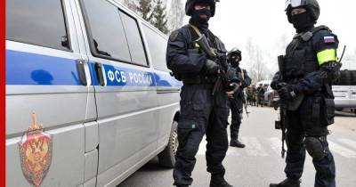 ФСБ задержала вербовавших трудовых мигрантов террористов в трех городах России