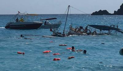 В Турции затонула яхта с 35 туристами на борту