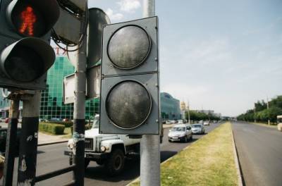 Работу светофоров на трех перекрестах отрегулируют в Липецке