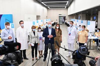 В Лужниках открылся один из крупнейших в мире центров вакцинации – Собянин