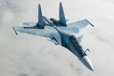 Два российских Су-30 перехватили американский самолет-разведчик Boeing P-8 Poseidon над Черным морем