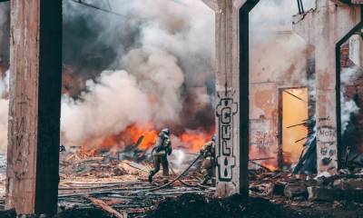Появились фото большого пожара в Петрозаводске