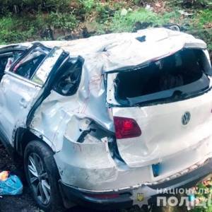 В Яремче автомобиль сорвался с обрыва: погибли четыре человека. Фото