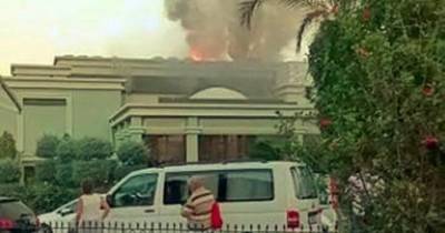 В Анталии загорелся 5-звездочный отель: туристы спасались бегством