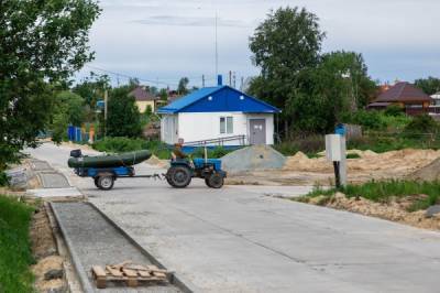 Власти Сургутского района проконтролировали ход работ на строящихся объектах в Тундрино и Высоком Мысу