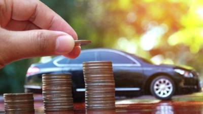 В Госдуме обсуждают увеличение порога налога на роскошные автомобили до 4 млн рублей