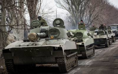 Оккупанты готовятся к боевым действиям на Донбассе. Размещают технику в населенных пунктах