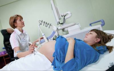 Более 410 тыс. беременных женщин смогут получать ежемесячное пособие в размере 6 тыс. 350 рублей