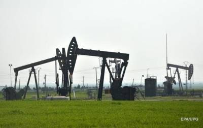 Цена на нефть упала ниже 73 долларов