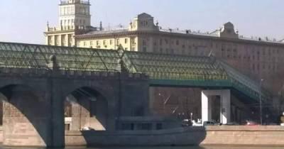 В центре Москвы обнаружили «корабль-призрак»