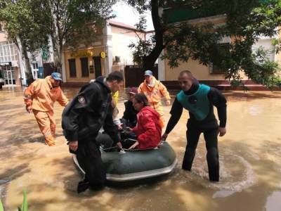 Наводнения на юге России дошли до столицы Дагестана (видео)