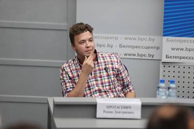 Протасевич опубликовал в соцсетях видео и рассказал о доступе к интернету
