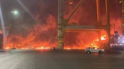 В Дубаи на территории порта прогремел мощный взрыв