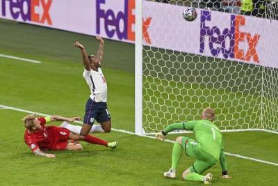 Англия стала вторым финалистом ЕВРО-2020 обыграв Данию