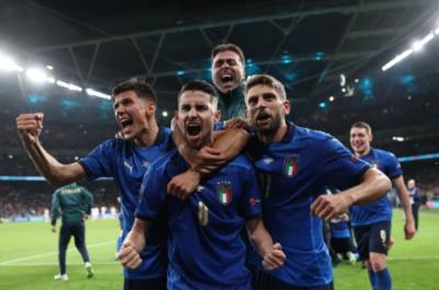 Евро-2020: Италия в серии пенальти проходит Испанию