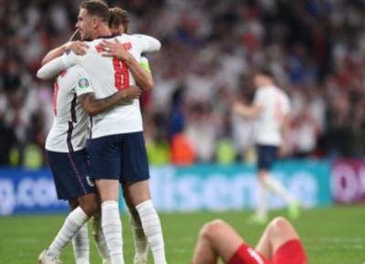 Харри Кейн - Каспер Шмейхель - Симон Кьер - Сборная Англии победила команду Дании и вышла в финал Евро-2020 - vm.ru - Англия - Лондон - Дания