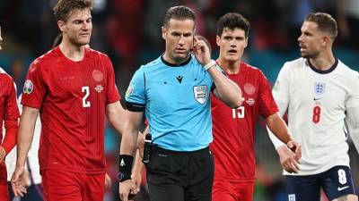 Футболист Быстров назвал чмом арбитра матча Англия — Дания на Евро-2020