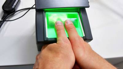 В правительстве рассказали об эксперименте вузов с биометрией в ходе сессии