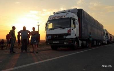 Из-за жары в Киеве ограничивают въезд грузовиков