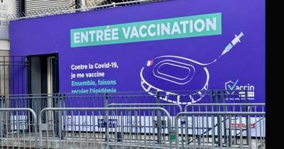 Во Франции призвали партнеров не признавать вакцины, сделанные в Китае и России