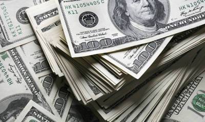 Биржевой курс доллара впервые за два месяца преодолел отметку в 75 рублей