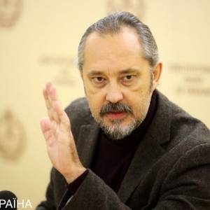 НАПК просит Конституционный суд уволить судью Слиденко