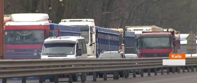 Из-за жары в Киев ограничили въезд грузовиков