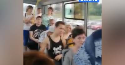 На Урале ковид-диссиденты выгнали женщину из автобуса за просьбу надеть маску